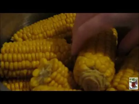 Storing corn on the cob and grain