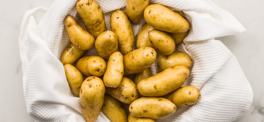 Storing washed potatoes 