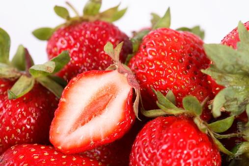 Strawberry Albion: description of the variety and its advantages