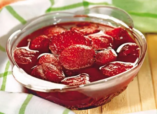 Strawberry jam 5 minutes