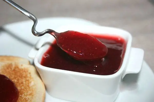 Strawberry jam for the winter: recipes