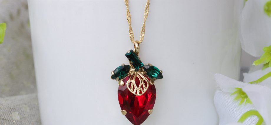 Strawberry Ruby Pendant