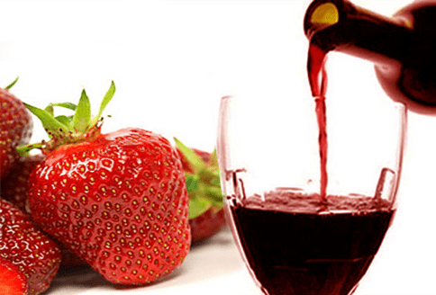 Strawberry wine at home: recipe 