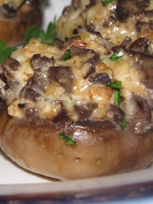 Stuffed champignons: appetizer recipes