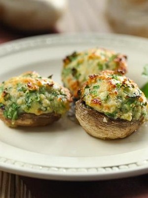 Stuffed champignons: appetizer recipes