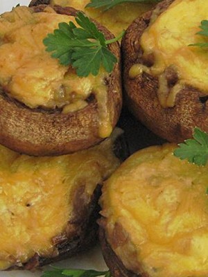 Stuffed champignons: appetizer recipes