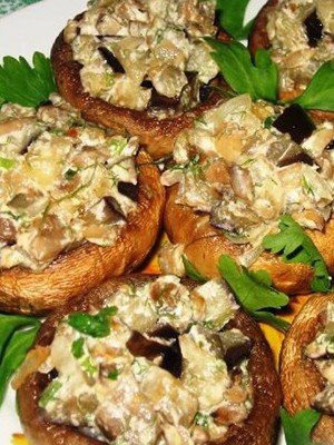 Stuffed champignons: appetizer recipes