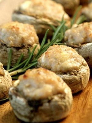 Stuffed champignons: appetizer recipes