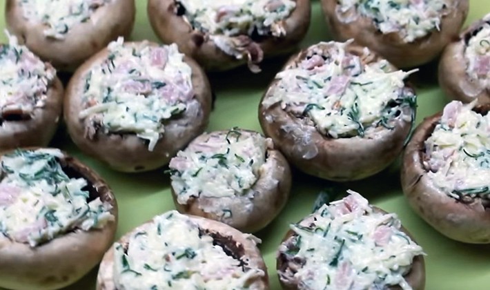 Stuffed champignons: appetizer recipes