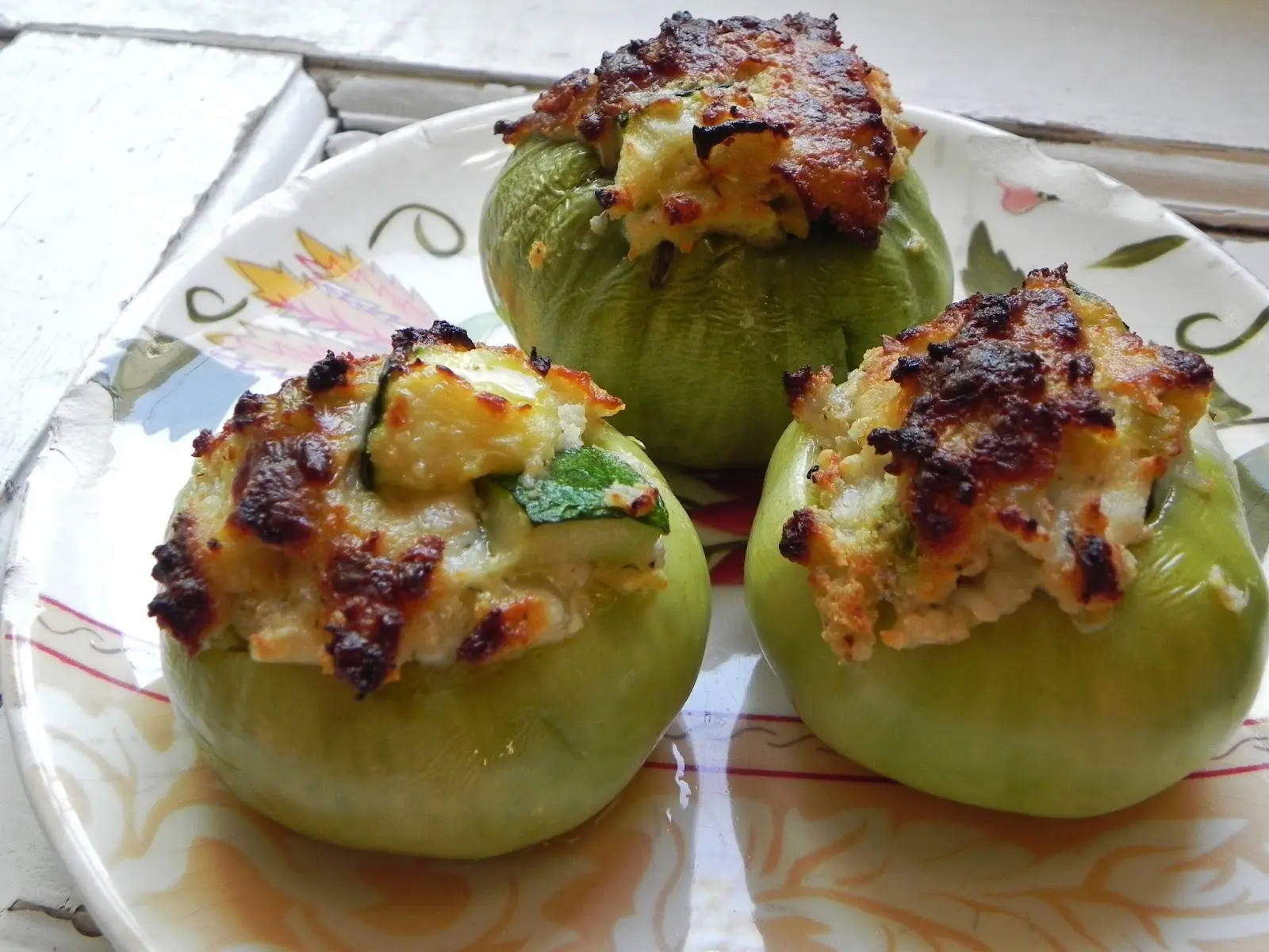 Stuffed green tomatoes: recipe + photo 