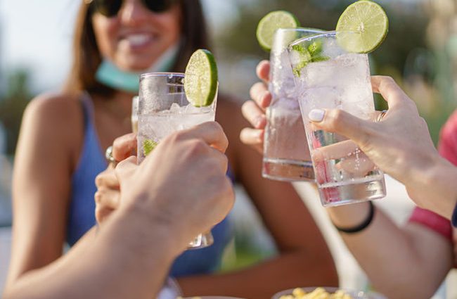 Sun and alcohol? This popular summer combination can be dangerous