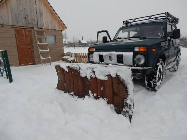 Super snow shovel