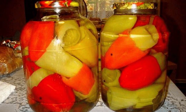 Sweet peppers in honey filling for the winter: yummy, Lick your fingers, delicious recipes for blanks