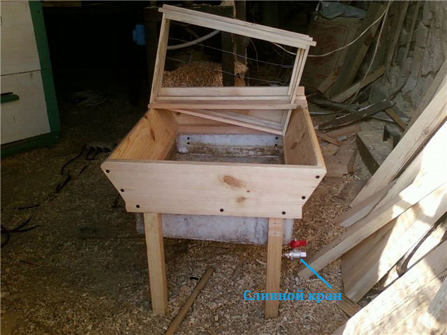 Table for printing honeycombs with your own hands