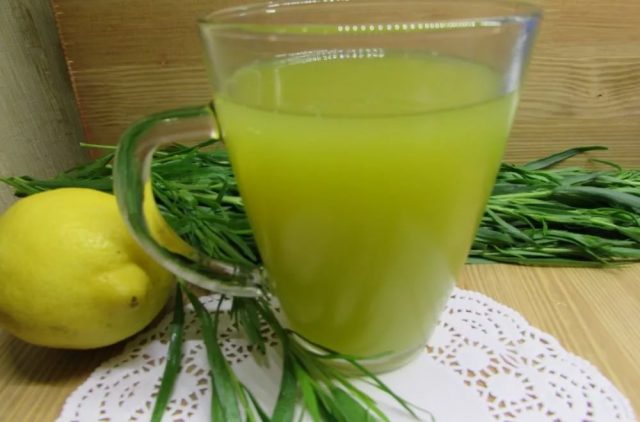 Tarragon drink at home