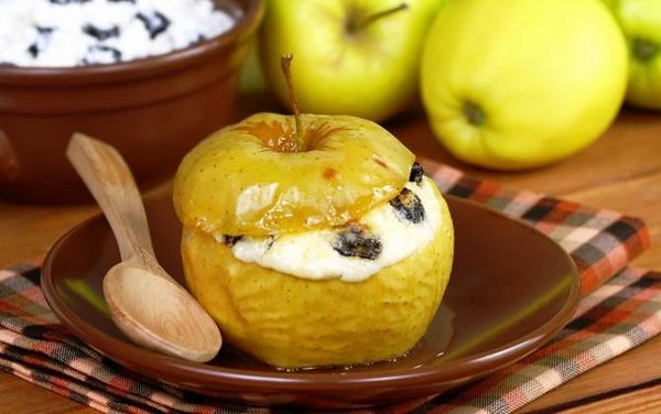 The benefits and harms of baked apples for health and the body, the chemical composition and calorie content of the product + cooking recipes