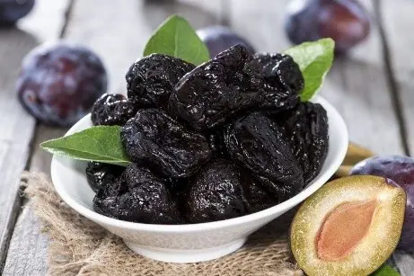 The benefits and harms of prunes