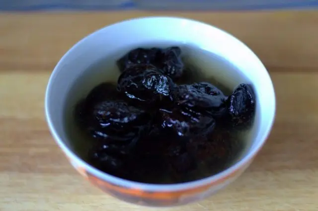 The benefits and harms of prunes