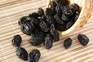 The benefits and harms of prunes