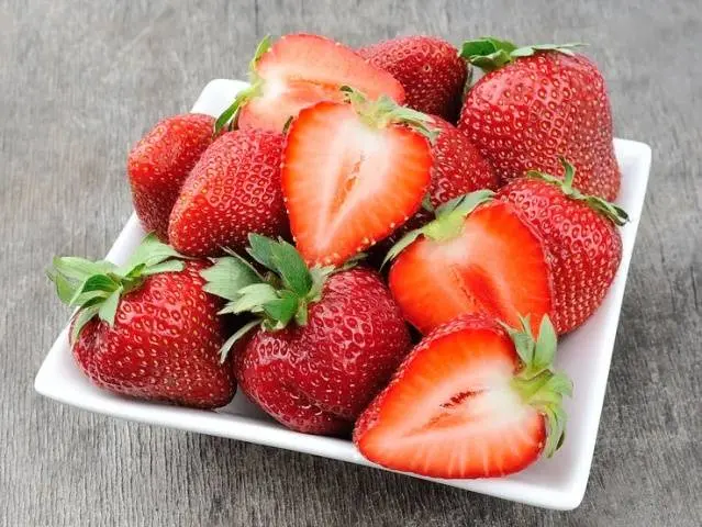 The best varieties of strawberries for the Moscow region: description