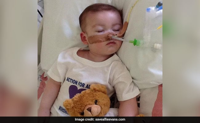 The fight for Alfie Evans&#8217; life continues, followed by the whole world. The boy&#8217;s parents do not lose hope