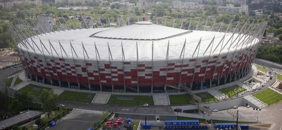 The hospital at the National Stadium in Warsaw will be a temporary, not a field hospital. What&#8217;s the difference? [WE EXPLAIN]