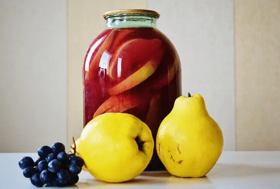 The most delicious recipes for making quince compote for the winter