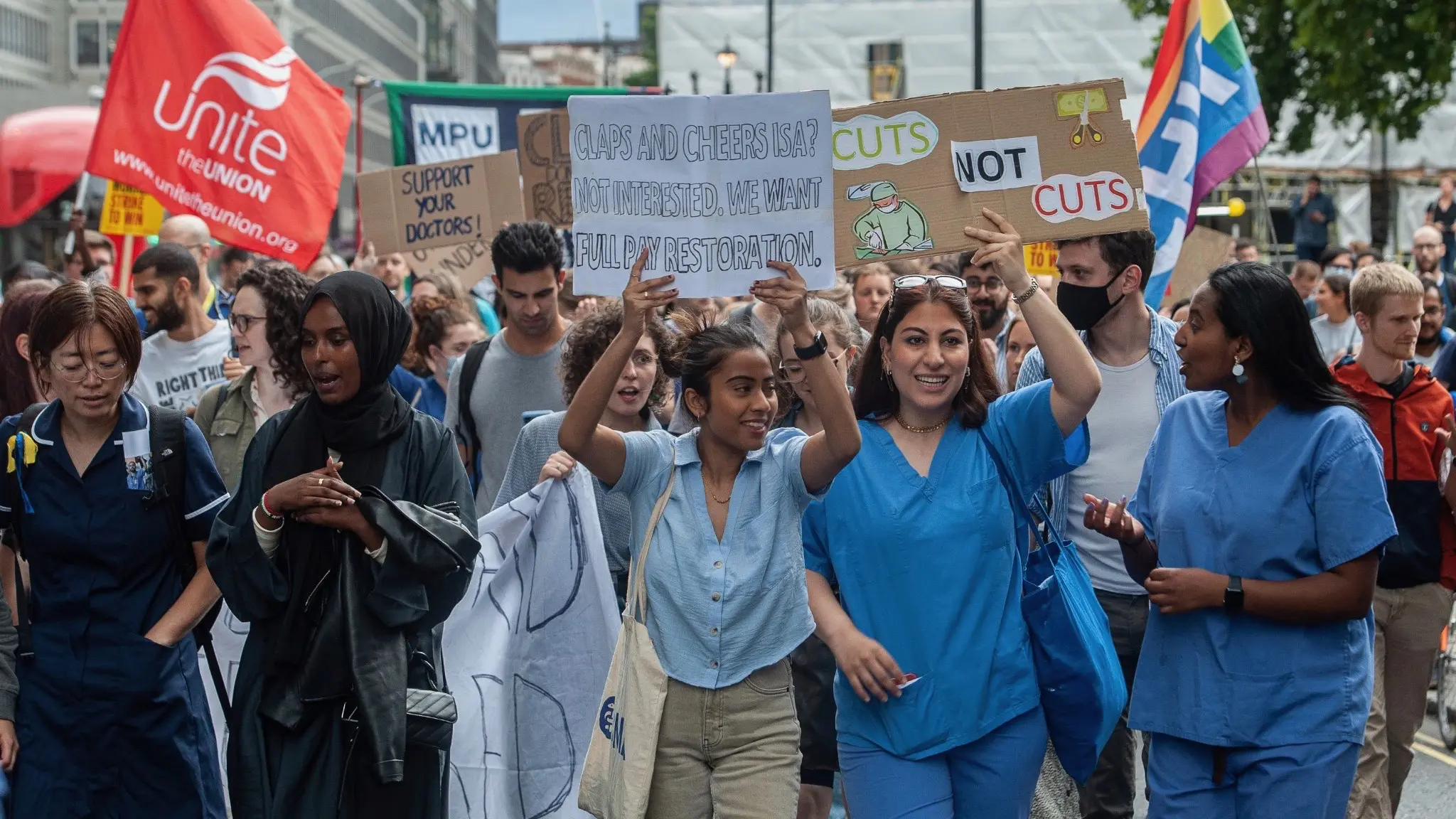 The new face of medics&#8217; protest. &#8220;Will ministers&#8217; salaries depend on education?&#8221;