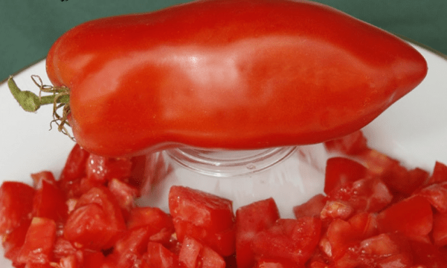 Tomato Banana red: characteristics and description of the variety