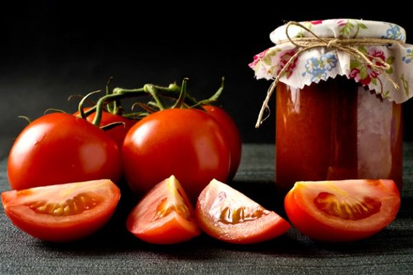 Tomato jam: useful properties, recipes for making tomato dessert from red and green tomatoes