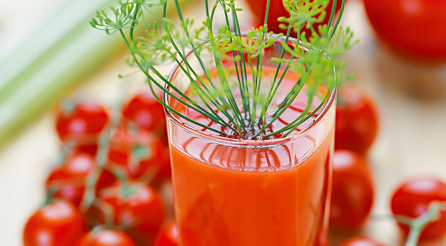 Tomato juice at home: 17 step-by-step recipes + the benefits and harms of the drink, the rules for preparing food and containers