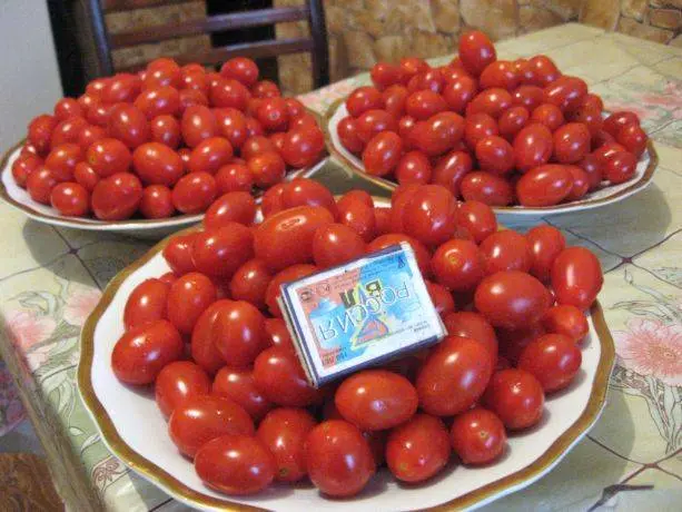 Tomato Nastya-sweet: variety description, photos, reviews