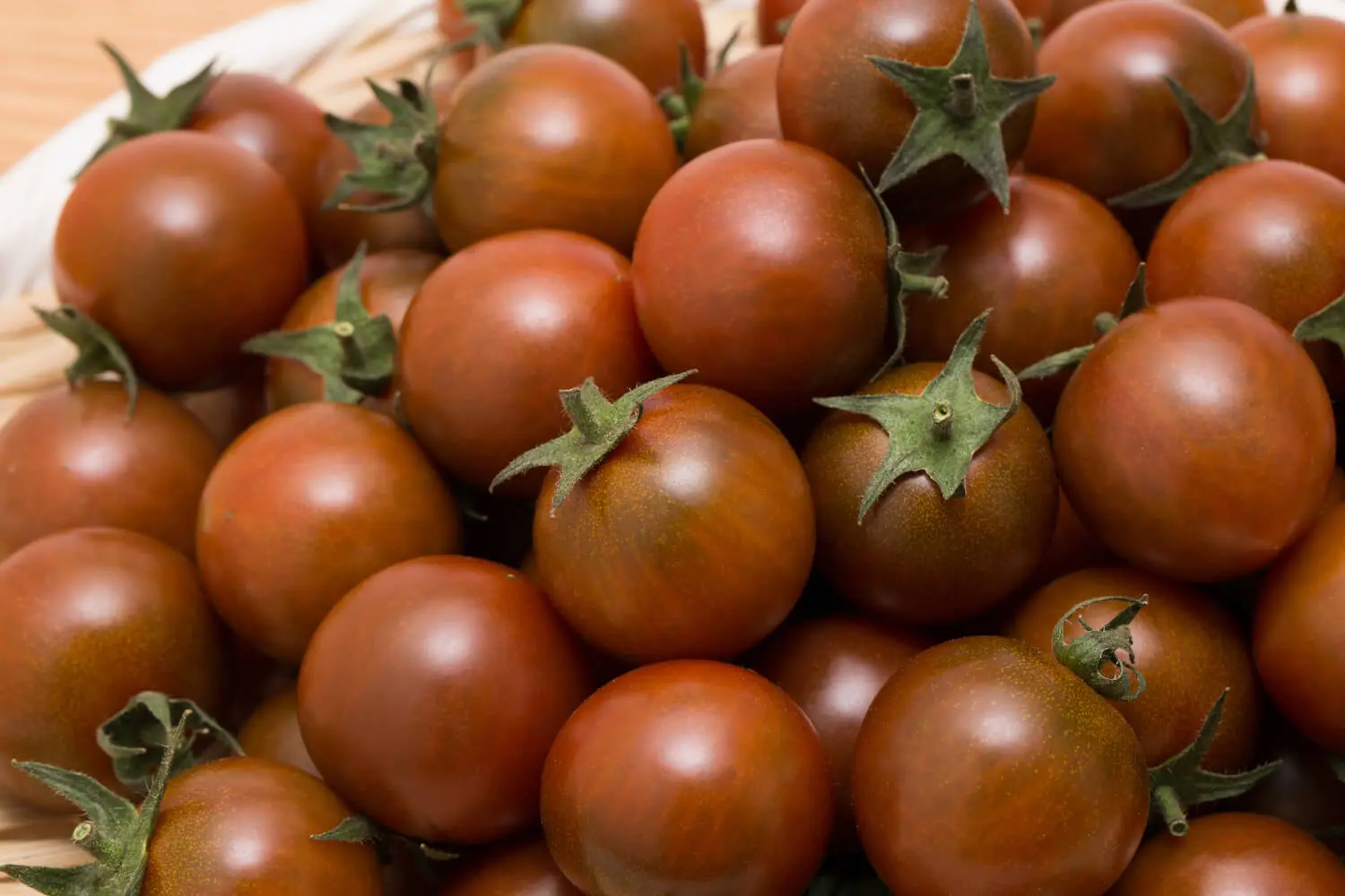 Tomato Negro: characteristics and description of the variety