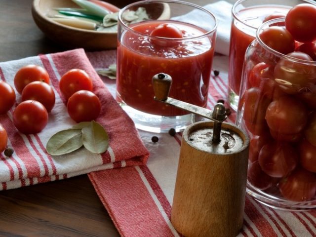 Tomatoes in own juice without vinegar