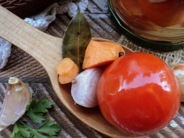 Tomatoes with celery