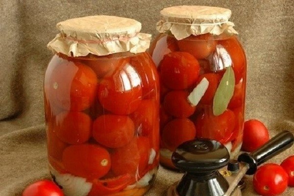 Tomatoes with cinnamon