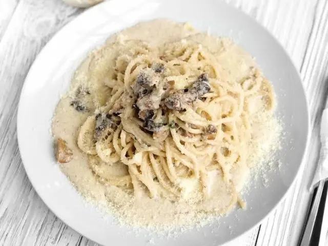 Truffle sauce: black and white, cooking recipes