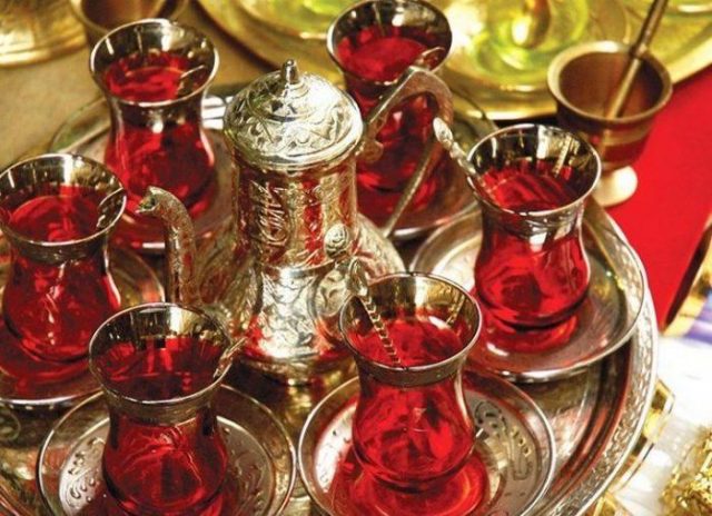 Turkish pomegranate tea: composition, benefits, how to brew