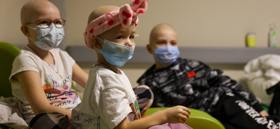 Ukrainian children go to Polish hospitals with advanced diseases