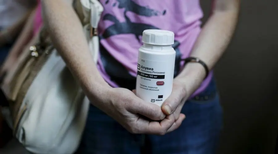 UNAIDS: drugs for HIV-infected in Ukraine will be enough for a few weeks. What does it mean?