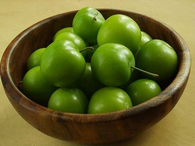 Useful properties of cherry plum