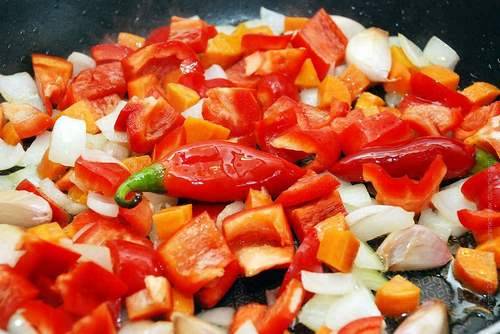 Varieties and hybrids of pepper