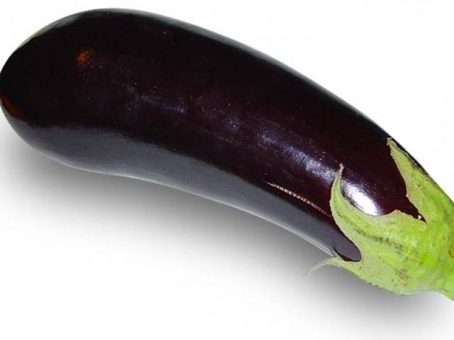 Varieties of long and thin eggplants