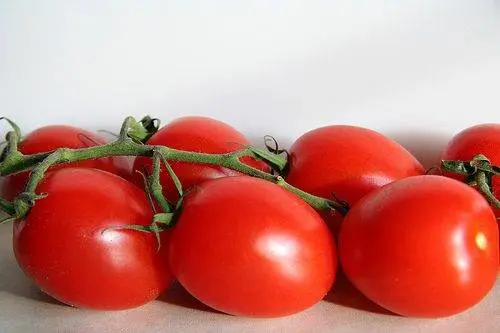 Varieties of plum tomatoes