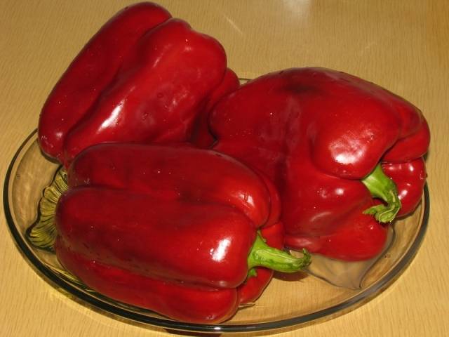 Varieties of red peppers