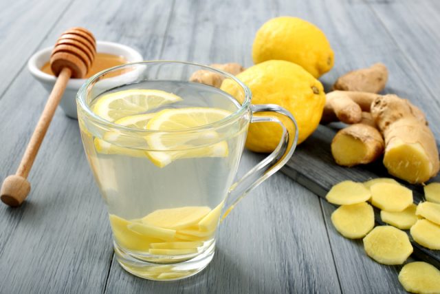 Water with lemon and ginger