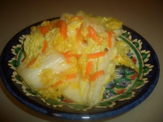 What is the difference between Chinese cabbage and white cabbage