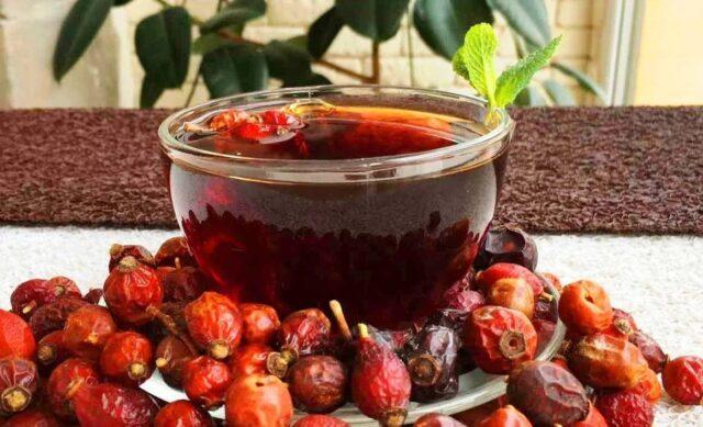 What is useful and how to cook compote from dried and fresh rose hips