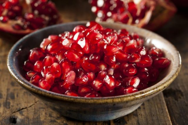 What is useful pomegranate for the body of women and men