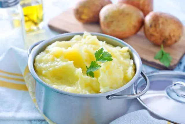 What varieties of potatoes are the most crumbly and delicious